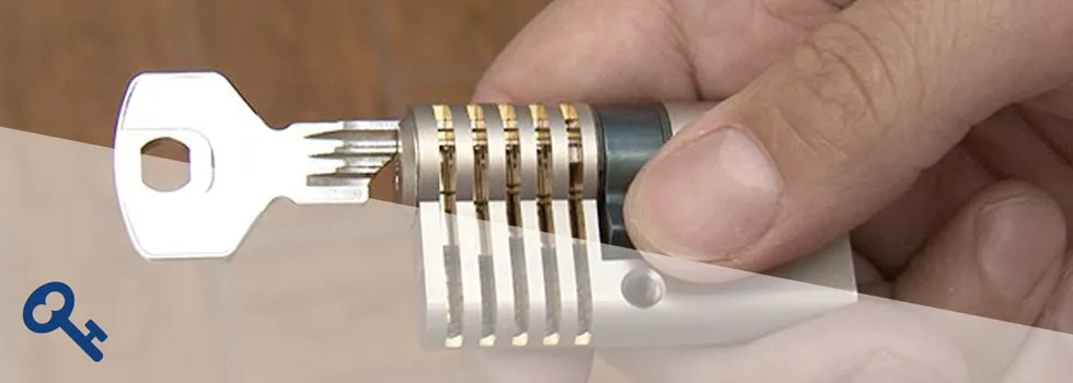 Disponemos de las cerraduras más seguras del mercado con sistema antibumping.